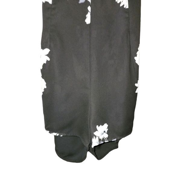 Charlotte Russe Black Floral Tie-Back Romper Size S - Picture 4 of 10